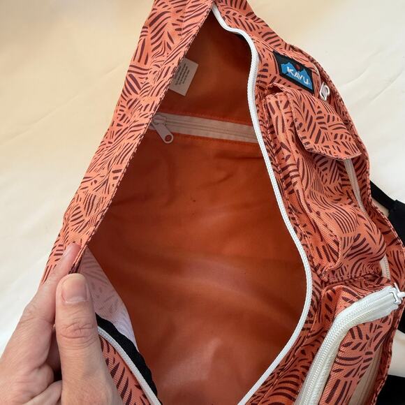 KAVU Rope Sling Bag Rust Terracotta Black Leaf Pattern Crossbody Backpack - Picture 5 of 10